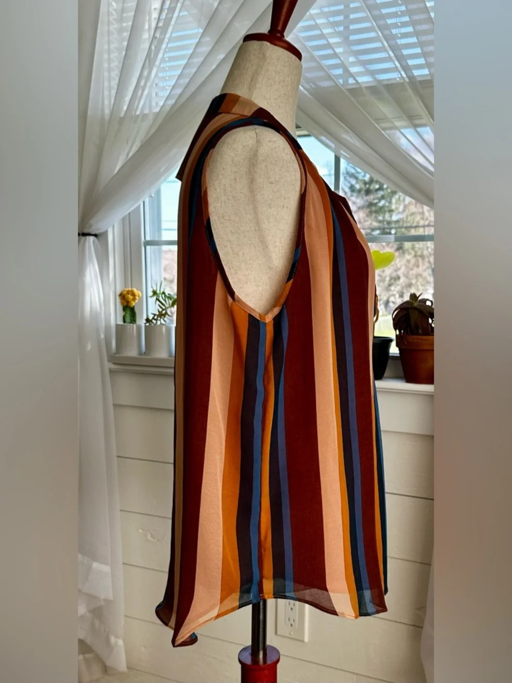 VICI Striped Franciscan Damsel Sleeveless Blouse. Split Neckline Size: Medium